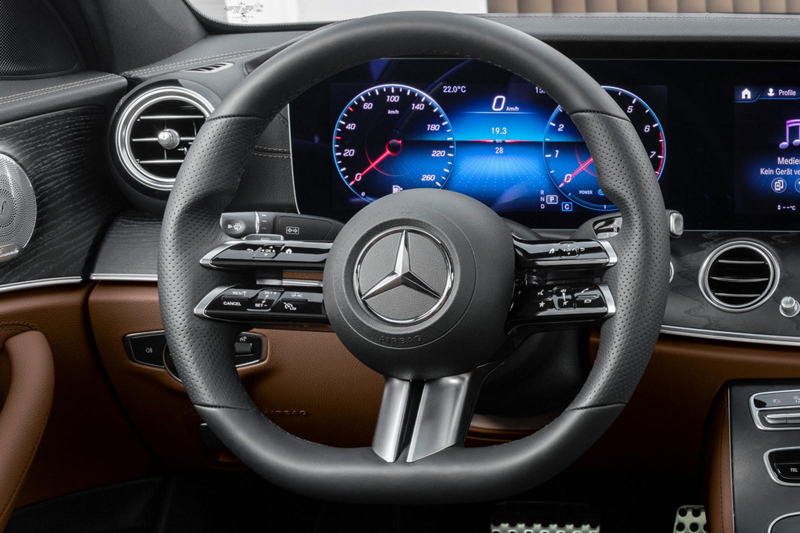 mercedes-e-class-2022