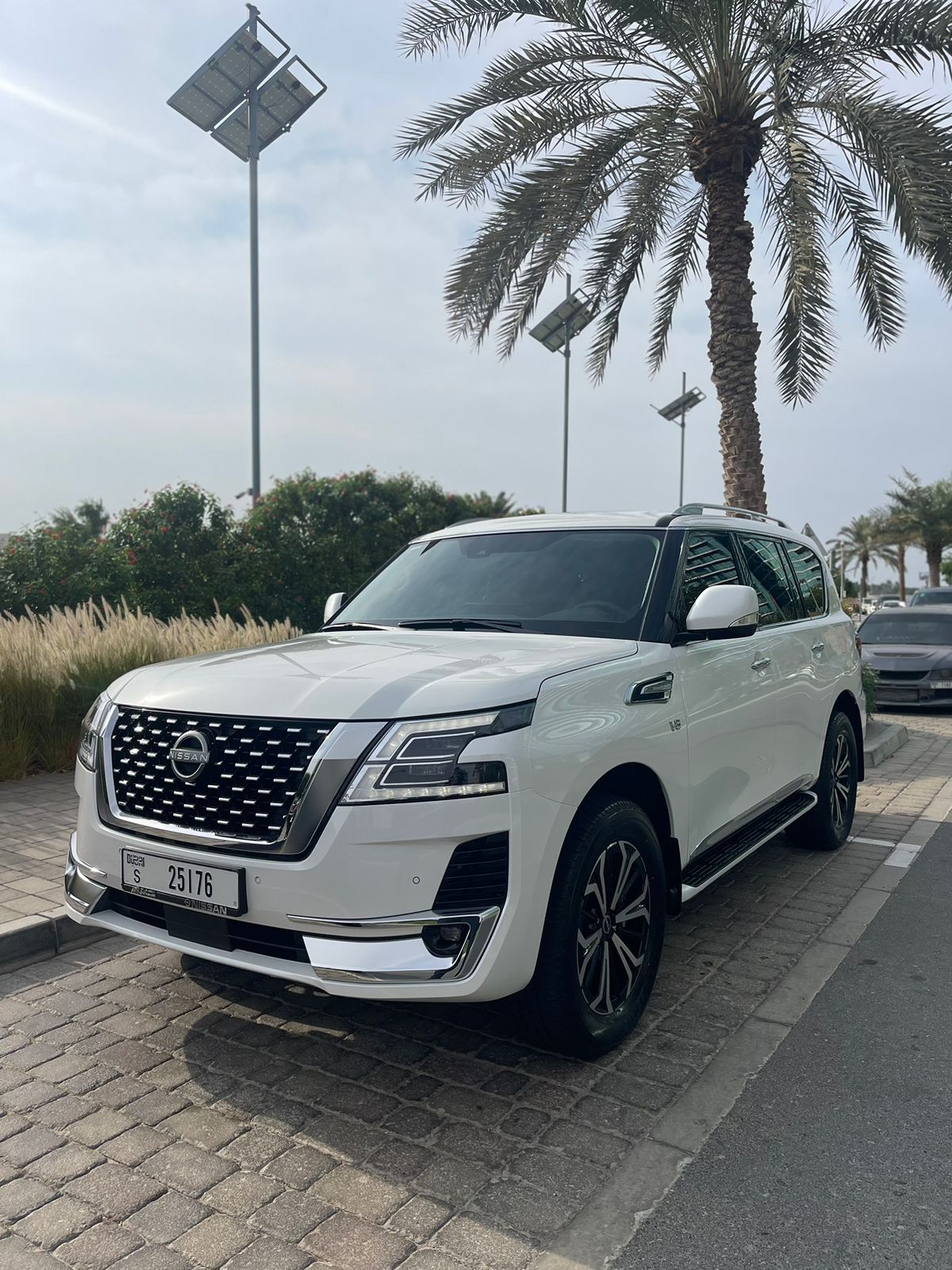 nissan-patrol-titanium-2023